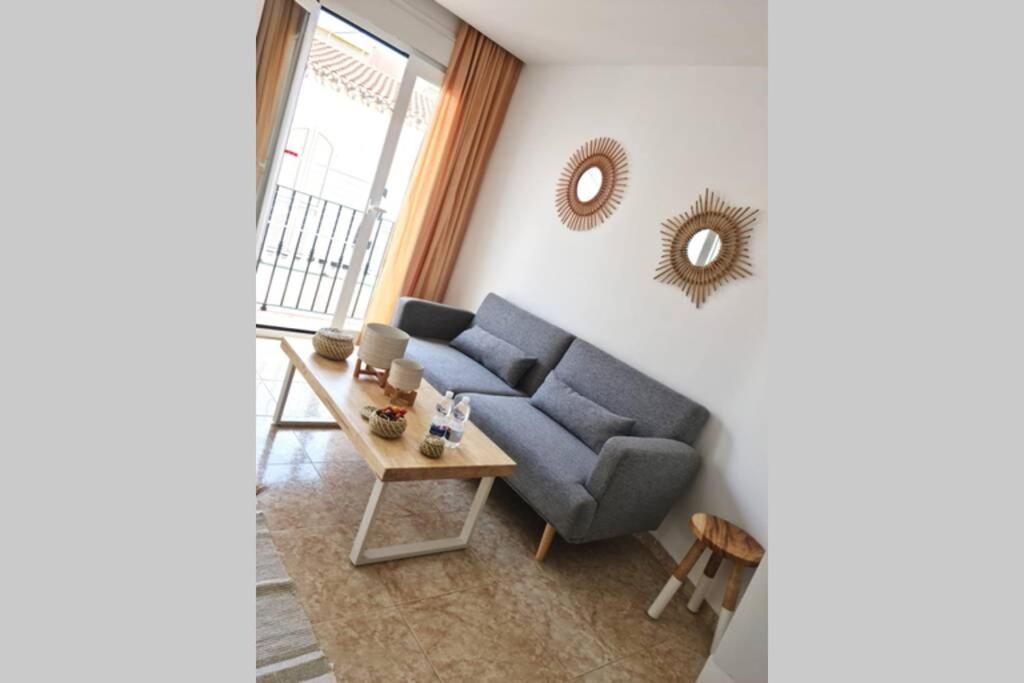 Calmahouse Carihuela Apartment ตอร์เรโมลิโนส ภายนอก รูปภาพ