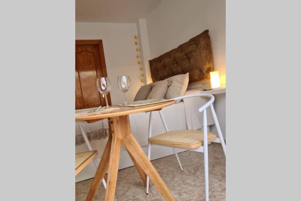 Calmahouse Carihuela Apartment ตอร์เรโมลิโนส ภายนอก รูปภาพ