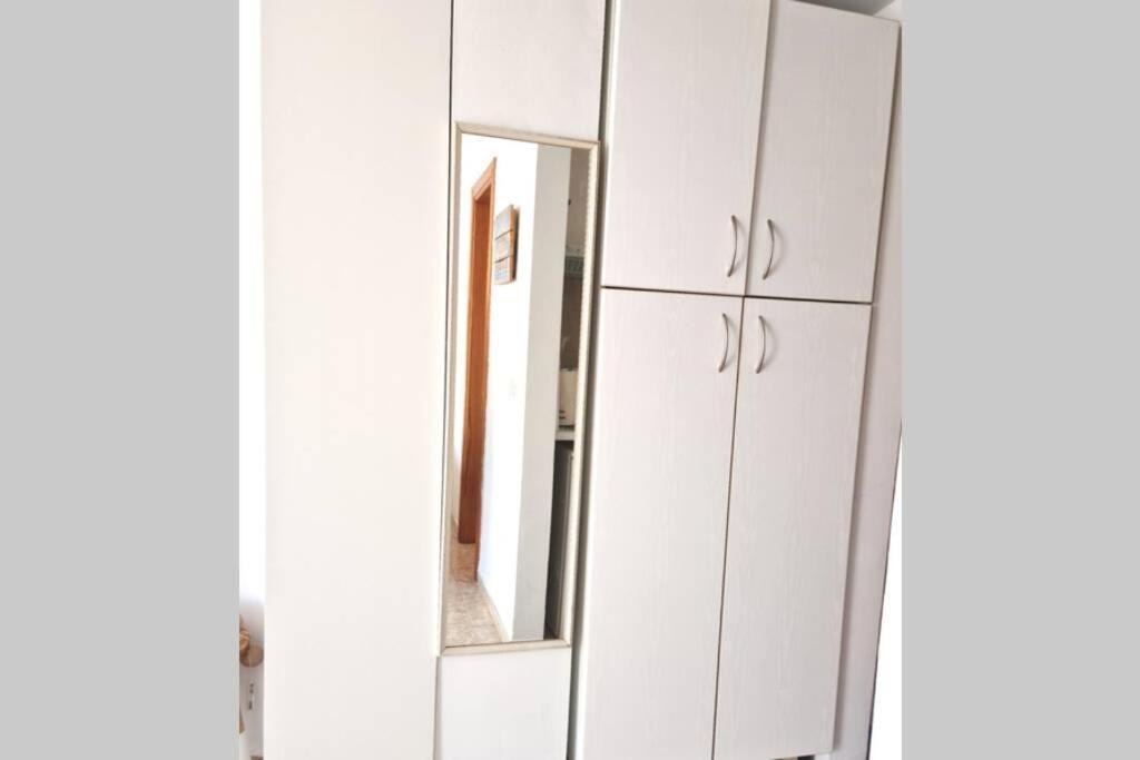 Calmahouse Carihuela Apartment ตอร์เรโมลิโนส ภายนอก รูปภาพ